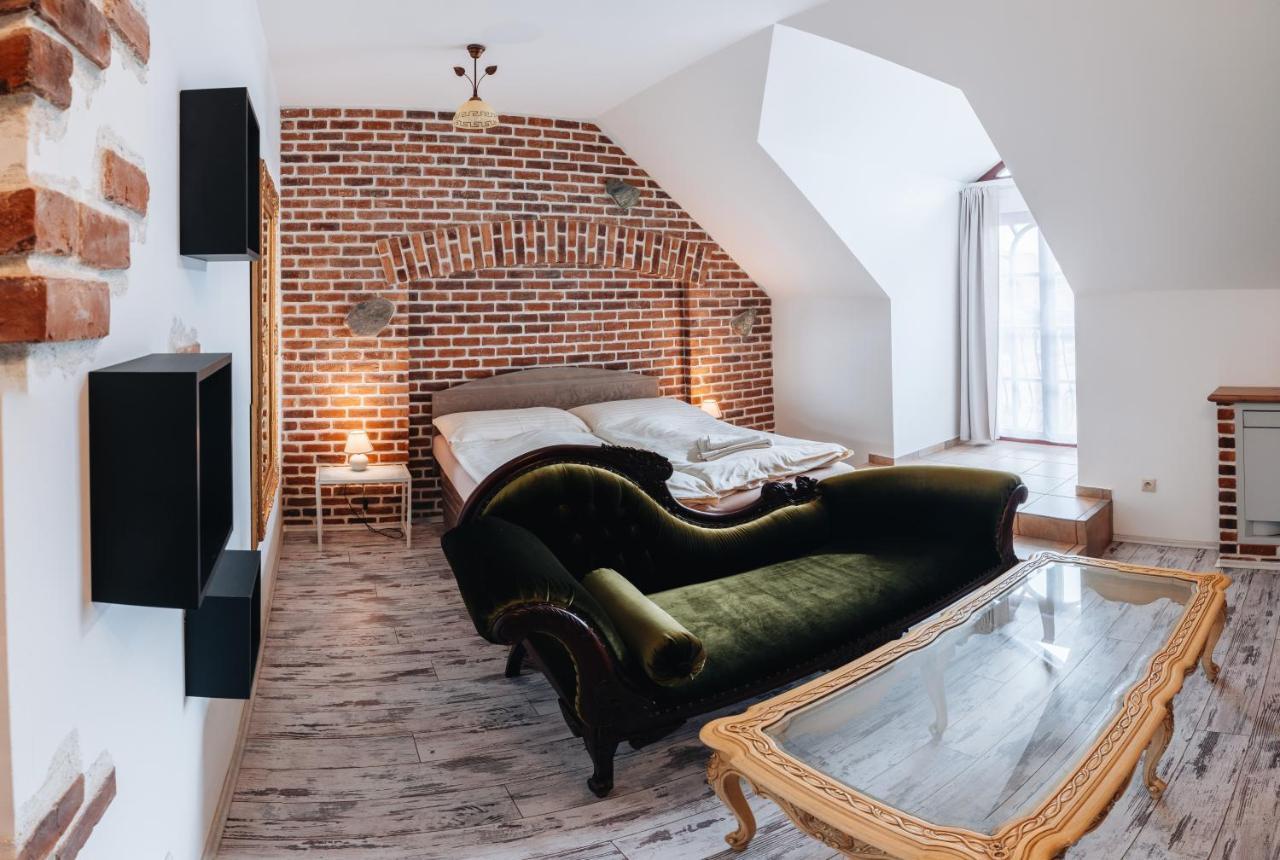 Kastely Grof Zichy Hotel Haniska Екстериор снимка