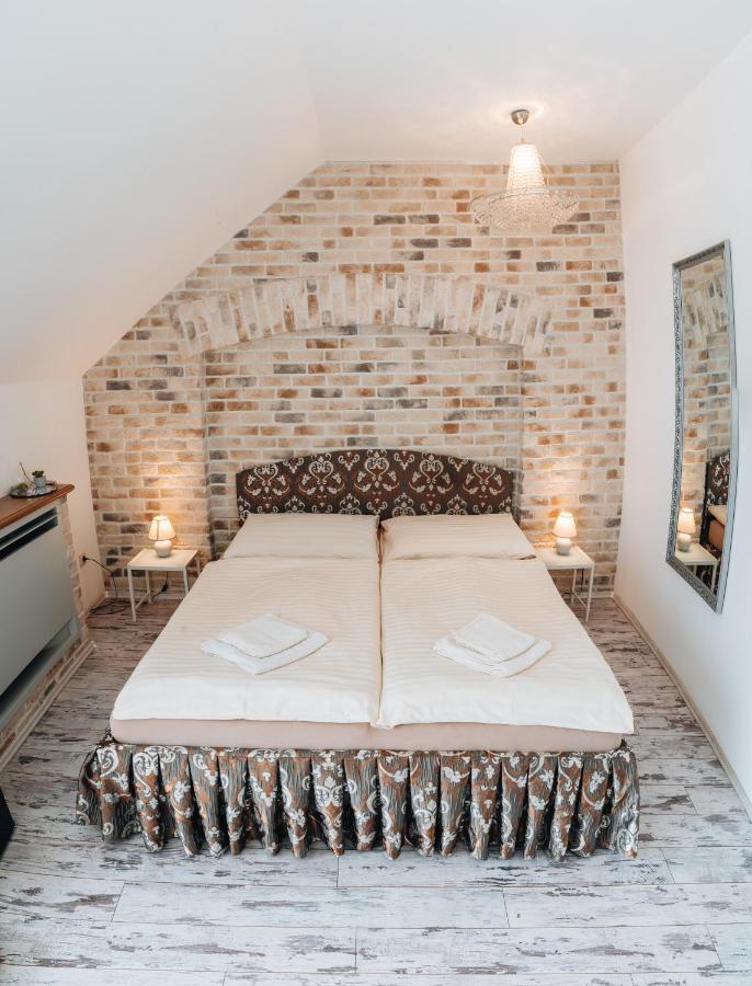 Kastely Grof Zichy Hotel Haniska Екстериор снимка