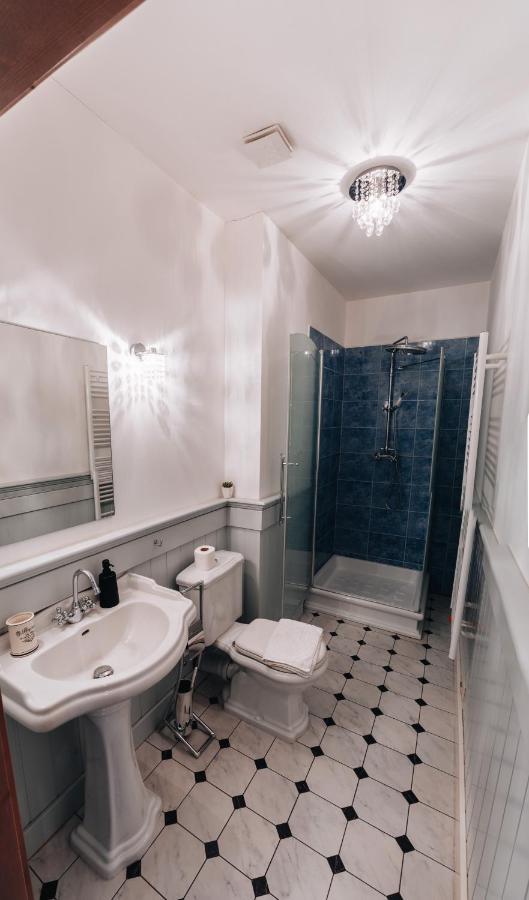 Kastely Grof Zichy Hotel Haniska Екстериор снимка